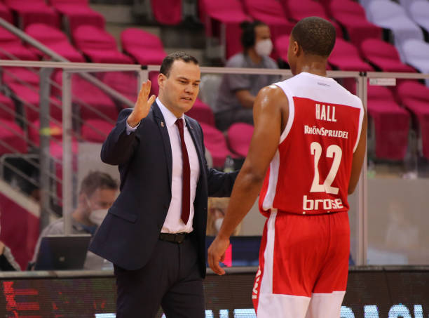 路进攻上 路进攻上